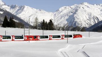 Train Desktop Wallpaper HD Background Image