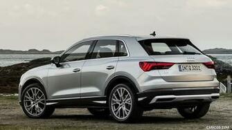 Audi Q3 Color Florett Silver Rear Three Quarter HD