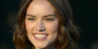 Daisy Ridley HD Wallpaper