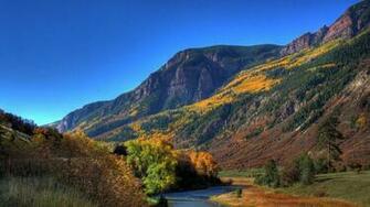 Mountain River Wallpaper