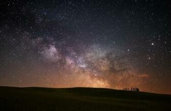 Star Why Do Photos Of Earth Always Have A Black Background