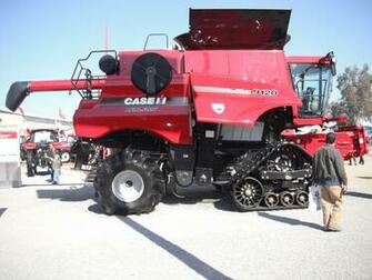 File Caseih Combine Jpg Wikipedia The Encyclopedia