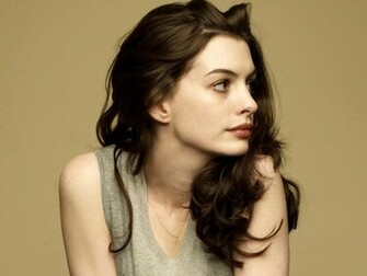 Anne Hathaway Wallpaper HD