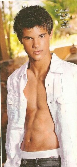 Taylor Lautner Shirtless Wallpaper