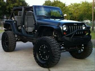 Lifted Jeep Wrangler Image