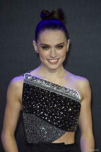 Daisy Ridley Image Star Wars The Force Awakens London Premiere