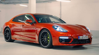 Three Porsche Panamera Hybrid Models Break Cover Ht Auto