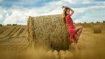 Image Girls Ananda Dmitry Medved Pose Fields Hay Gown