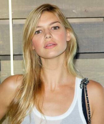 Kelly Rohrbach Hot Girls Wallpaper