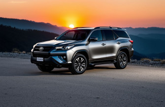 Toyota Fortuner Wallpaper