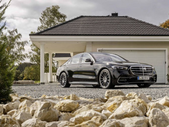 Mercedes Benz S580e Is Cheaper And More Powerful Than The V