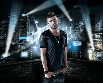 Hot Babes Single Gerard Pique HD Wallpaper