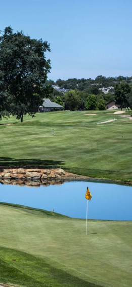 iPhone X Golf Course Background Wallpaper