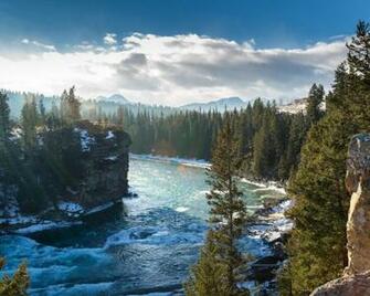 Gorgeous Bow River In Alberta Canada Hq Wallpaper