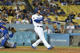 Max Muncy Is On A Game Home Run Streak True Blue La
