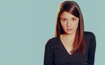 Shiri Appleby Wallpaper