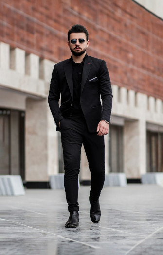 Men Suit Picture Wallpaper
