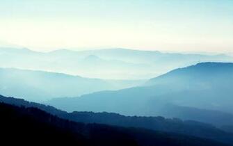 Misty Mountains Nexus Wallpaper