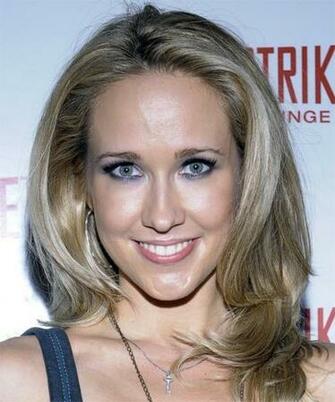 Anna Camp