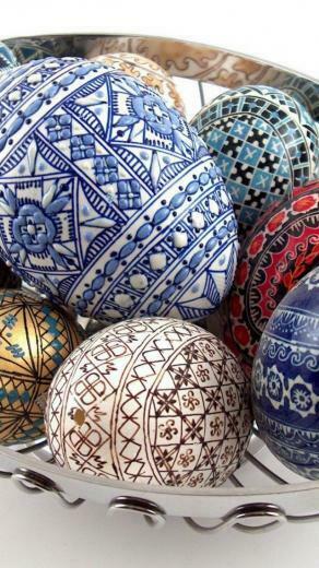 Easter Eggs iPhone HD Wallpaper