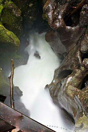 Wallpaper Background The Chasm Milford Sound Fiordland Np