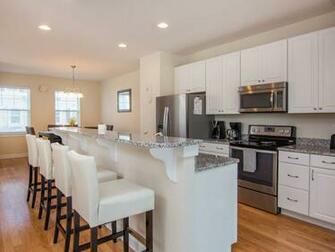 New Spacious In Mid Town Ocmd Wi Fi Right Across From