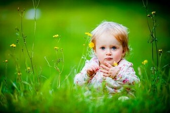 Cute Baby Girl HD Wallpaper