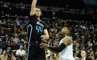Hornets Sting Miami Heat Breaking Losing Streak Image