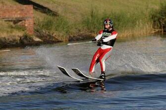 File Water Skiing On The Yarra02 Jpg Wikipedia