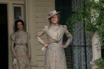 Dale Dickey And Juliet Landau In The Yellow Wallpaper