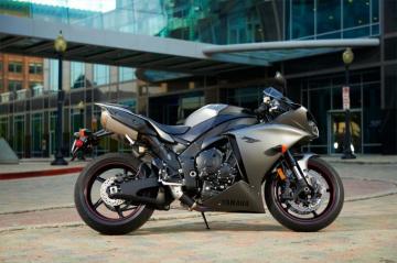 New Colors Only For The Yamaha Yzf R1 Asphalt Rubber