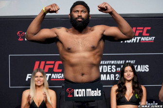 Curtis Blaydes Showcasing His Reign In The Ufc Wallpaper