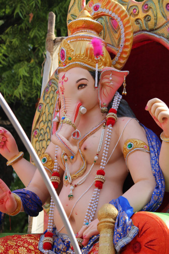 Ganesh Chaturthi Festival Parade Wallpaper