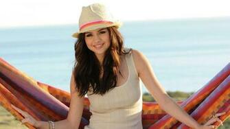 Selena Gomez Hot HD Wallpaper Jpg
