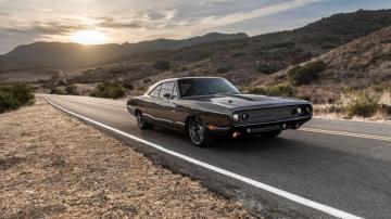Speedkore Stuffed A Hellephant V Into Dodge Charger For