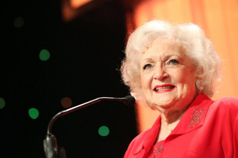 Top Betty White Wallpaper Full HD 4k To Use