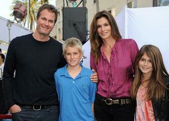 Presley Gerber Photos Stars At The Cirque Du Soleil