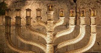 Hanukkah Origins Miracle Of Oil Exalted A Religious Dom