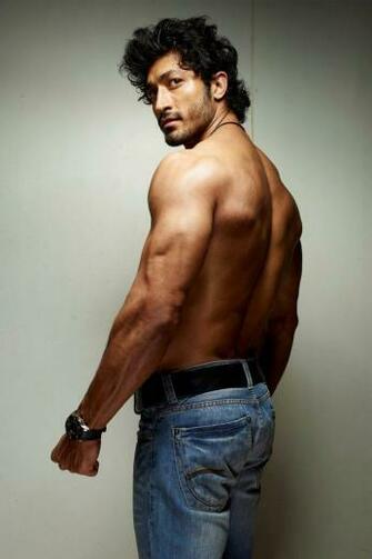 Vidyut Jamwal Wallpaper HD For Android Apk