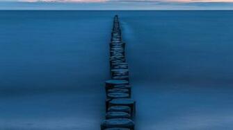 Wallpaper Beach Wooden Poles Separator