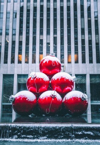 iPhone Christmas Wallpaper In The City