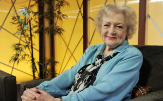Betty White Background Wallpaper