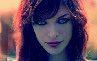 Milla Jovovich Wallpaper