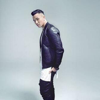Rush Entertainment Agency Brisbane Book Cyrus