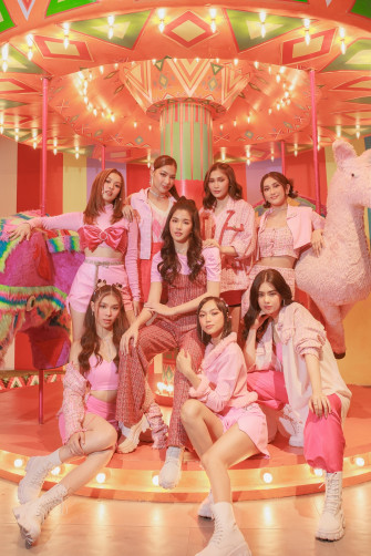 Bini Conveys Giddiness Of Falling In Love Peppy New Single Lagi Wallpaper