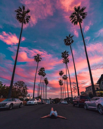 iPhone X Malibu Background Wallpaper