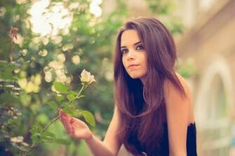 Cute Teen Girl Wallpaper