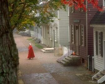 Colonial Williamsburg Multimedia S The