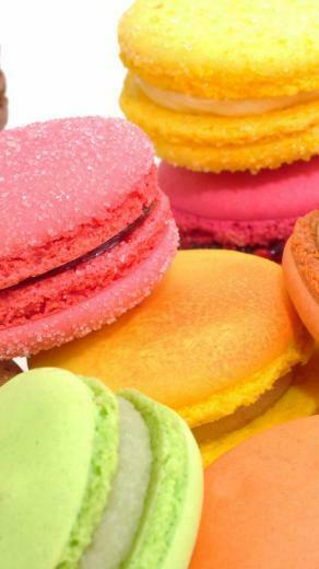 Macaron French Confection Dessert Wallpaper Background iPhone