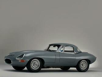 Jaguar E Type Lightweight Roadster Series I Supercar Race